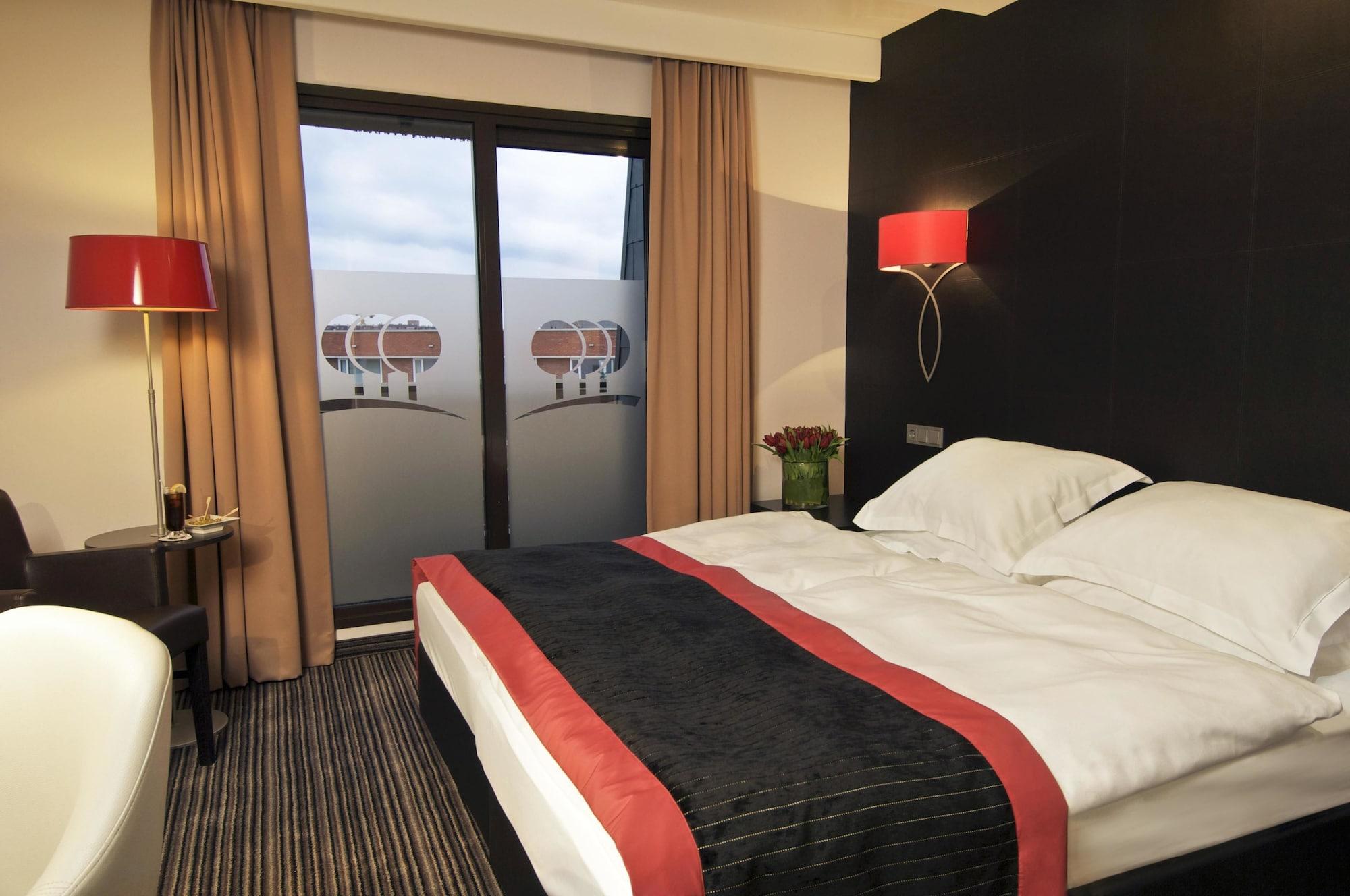 Park Plaza Eindhoven Hotel Exterior photo